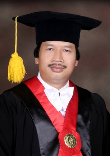 Serius Tangani Kasus Di Unima, Pemerintah Tunjuk Prof. Jamal Jadi Plh Rektor