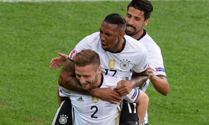 Schweinsteiger Bawa Jerman Pimpin Grup C Piala Eropa 2016