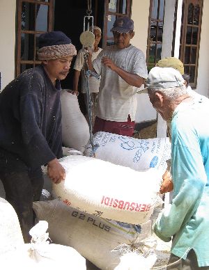 Atasi Tengkulak, Ini Solusi Kendalikan Harga Produk Lokal