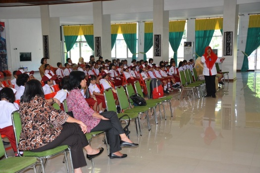 Kodam XVII/Cenderawasih Fasilitasi Penyuluhan Narkoba Untuk Anak-Anak SD