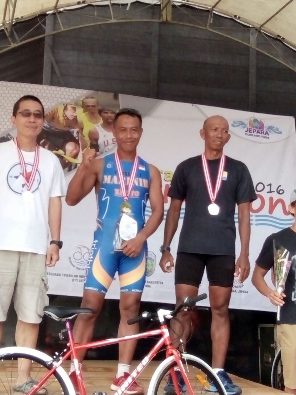 Prajurit Kormar TNI AL Sabet Kejuaraan Jepara Triathlon 2016