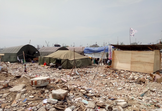 Gubuk Di Kampung Akuarium Tambah Banyak Usai Lebaran