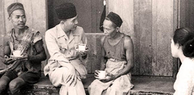 Puisi Bung Karno: Aku Melihat Indonesia