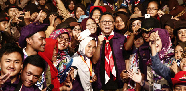 Ketua MPR Pompa Semangat Anak Pramuka Di Cibubur