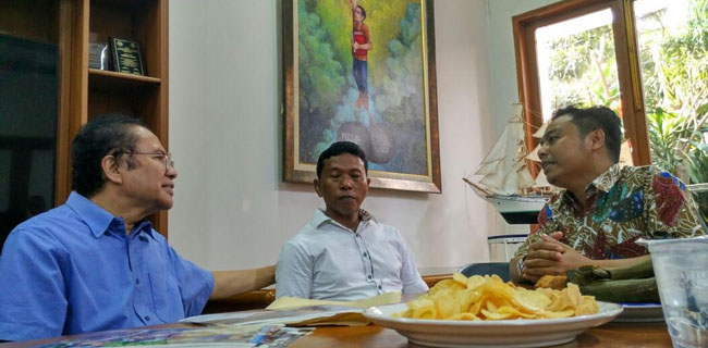 Nelayan Dorong RR Maju Lawan Ahok