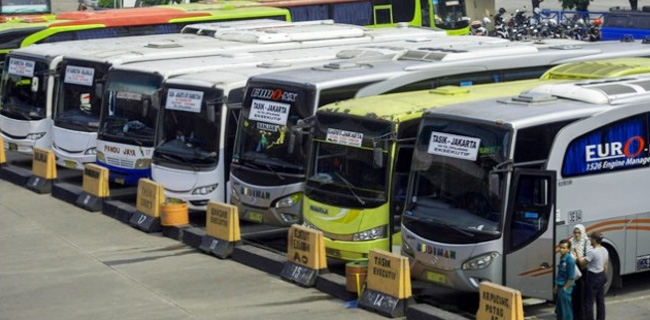 Bus AKAP Jateng Dan Jatim Masih Ngetem Di Pulogadung