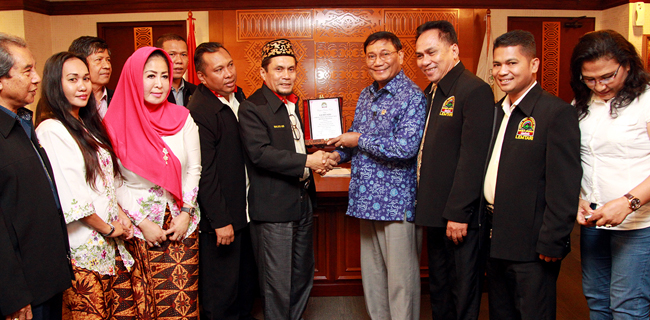 Senator Dukung Lemtari Tegakkan Nilai-nilai Adat Bangsa