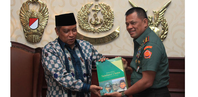 Gatot Instruksikan Prajurit TNI Ikut Shalawat 1 Miliar Hari Santri