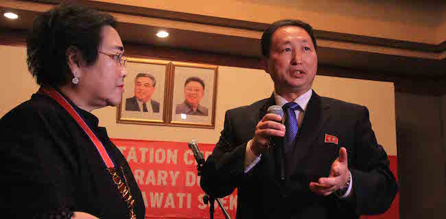 Rachmawati Soekarnoputri Menerima Gelar Doktor Kehormatan Dari Korea Utara