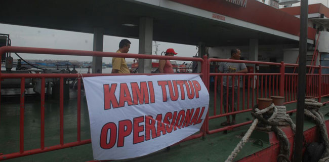 Mogok Massal Sebulan, Nelayan Dan Buruh Berharap Didengar Jokowi