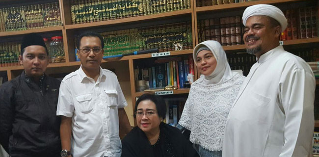 Rachmawati Soekarno Putri, Garis Massa dan Habib Riziq: Kemana Nasib Bangsa?