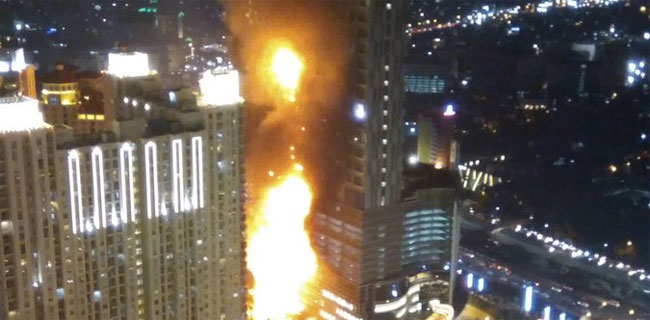 Gedung Neo Soho Dekat Central Park Terbakar