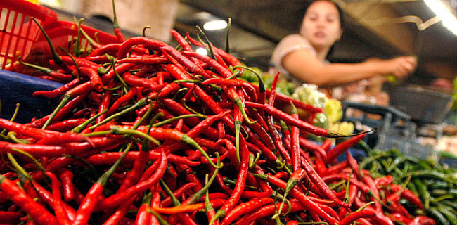 Pedagang Sayur Diprotes Pembeli Dan Langganannya