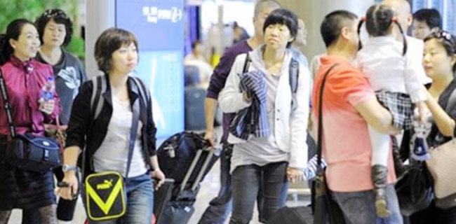 Menpar Ngarep Turis China Makin Banyak Berkunjung