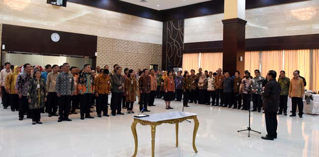 Pramono Anung Lantik Ratih Nurdiati Sebagai Waseskab