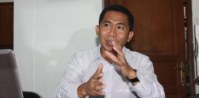 <i>Hati-hati, Dunia Tengah Dihantam Badai Dan Turmoil</i>