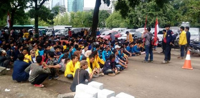 Demo Rumah SBY Mahasiswa Salah Fokus