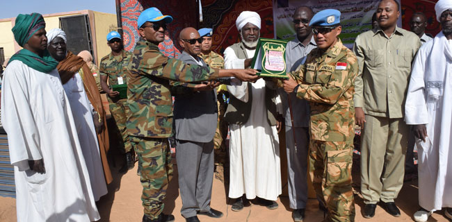 Konga TNI Sumbang Alat Tulis Untuk Sekolah dan Masjid di Sudan