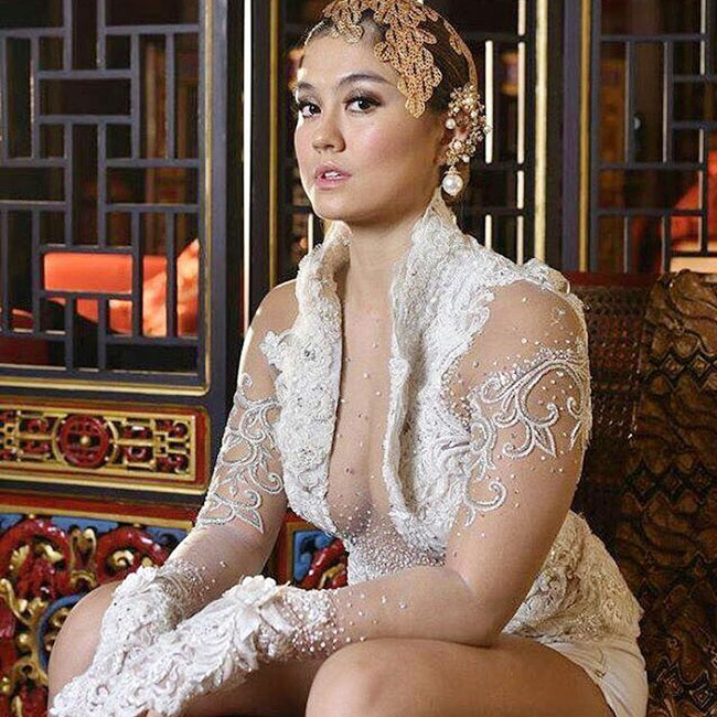 Agnez Mo Pamer Cincin Panggil Wijin Suami