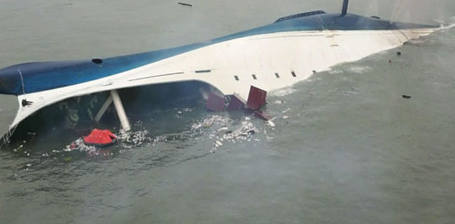 Tulang Manusia Ditemukan Di Bangkai Kapal Sewol