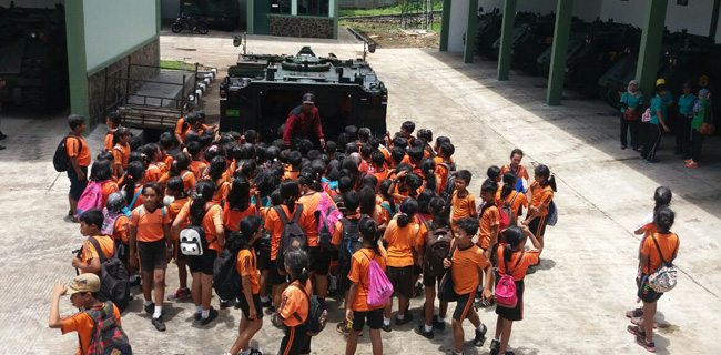 Markas Kostrad Jadi Pilihan Wisata Siswa SD