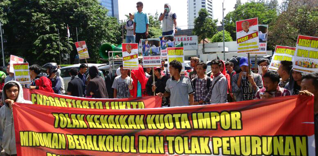 HMI: Menkeu Harus Batalkan Rencana Penurunan Pajak Impor Minuman Beralkohol<i>!</i>