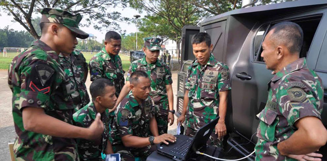 Pelatihan Usai, Radio DDF 550 Siap Dukung Marinir Di Medan Perang