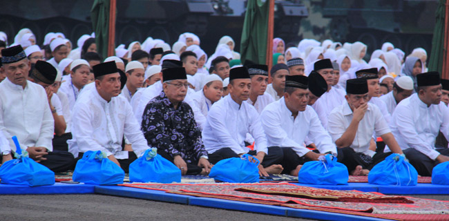 Gelar Bukber Dengan Warga Kostrad, Ini Pesan KASAD