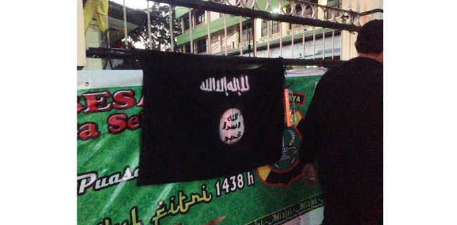 Pemasang Bendera Teror Di Polsek Kebayoran Lama Telah Berbaiat Pada ISIS