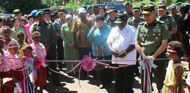 Wakil KSAD Tutup TMMD Ke 99 Kodim Paniai Di Nabire