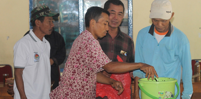 Petani Manfaatkan Limbah Pabrik Gula Jadi Pupuk Organik