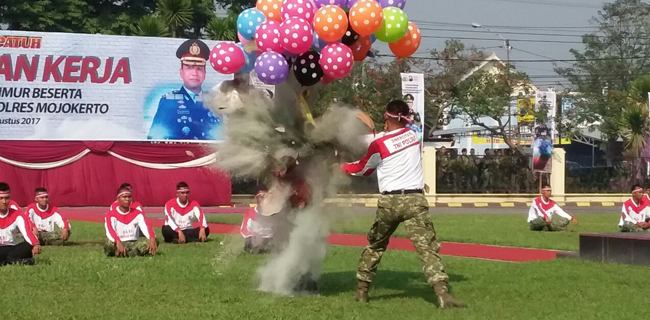 Kostrad Gelar Latihan Bela Diri Militer Bersama Polri