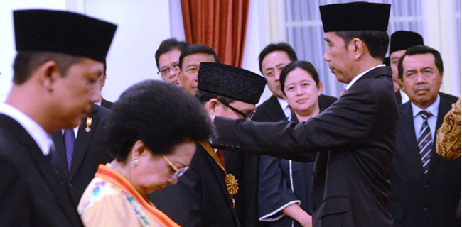 Presiden Anugerahkan Tanda Kehormatan Kepada 8 Tokoh, Salah Satunya Kiai Hasyim