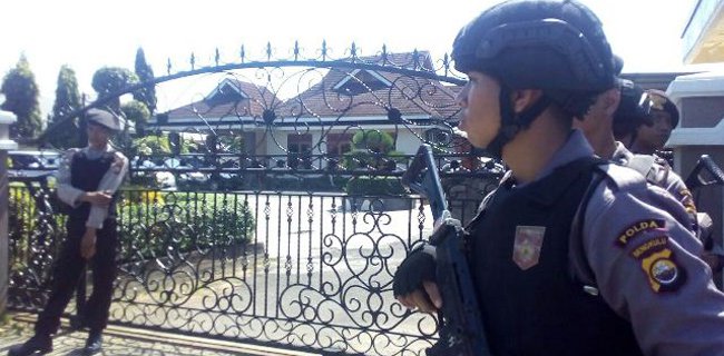 Ridwan Mukti Dan Tiga Tersangka Lain Jalani Rekontruksi Di Bengkulu