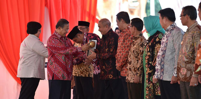 Presiden Jokowi: Hutan Harus Memberikan Manfaat Untuk Rakyat