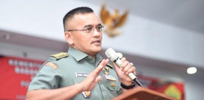 HUT Ke 72 TNI, Kodam XVII/Cenderawasih Bakti Sosial Di Kampung Mulima