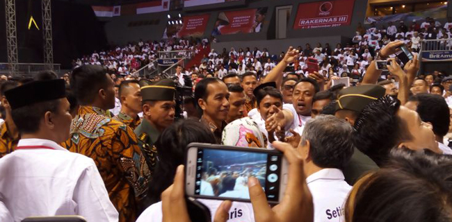 Jokowi Di Rakernas PROJO: Ekonomi Indonesia Stabil