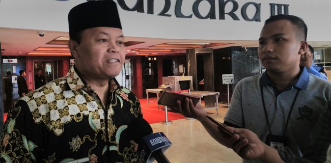 Ada Fitur Mesum Di Aplikasi WA, Profesionalitas Kemenkominfo Dipertanyakan