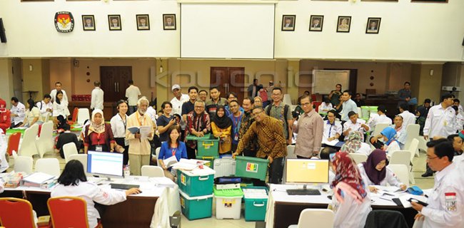 Gugatan Diterima Bawaslu, 9 Parpol Serahkan Dokumen Pendaftaran Ke KPU