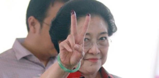 Mungkinkah Megawati Selamatkan Yasonna, Ganjar Dan Olly?