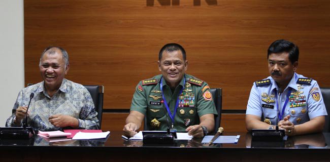 KASAU Hadi Tjahjanto Siap Gantikan Gatot Nurmantyo