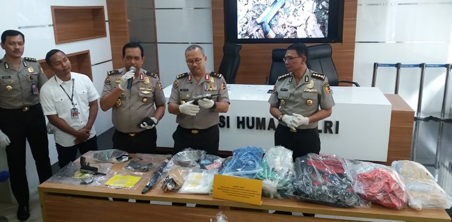 10 Hari, Polisi Berhasil Tangkap 27 Terduga Teroris