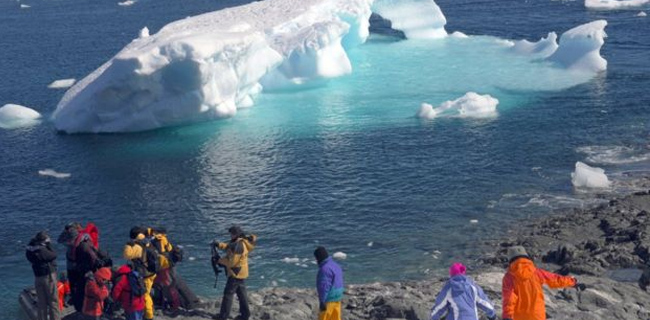 China Bawa Penerbangan Ke Antartika Pertama Bagi Turis