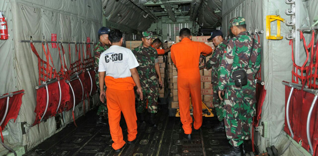 TNI Terbangkan Satgas Kesehatan KLB Asmat