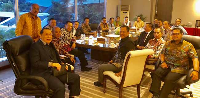 Memimpin DPR Ala Bamsoet