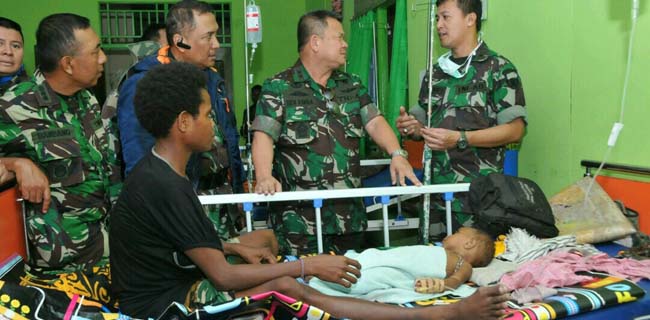 Kapuspen TNI: Jarak Terdekat Kampung Di Asmat Ditempuh 1 Jam