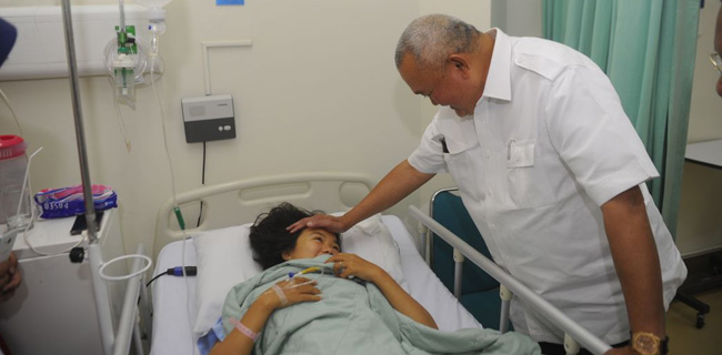 Alex Noerdin Kunjungi Tiga RS, Minta Korban Tidak Pikirkan Biaya