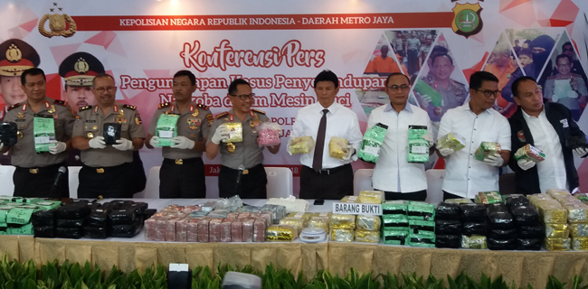 Polisi Ungkap Penyelundupan Sabu 239 Kg Dalam Mesin Cuci