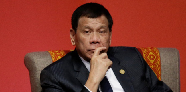 Duterte: Kondom Tidak Menyenangkan