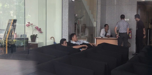 KPK Periksa Ketua PN Tangerang Untuk Tersangka WWN